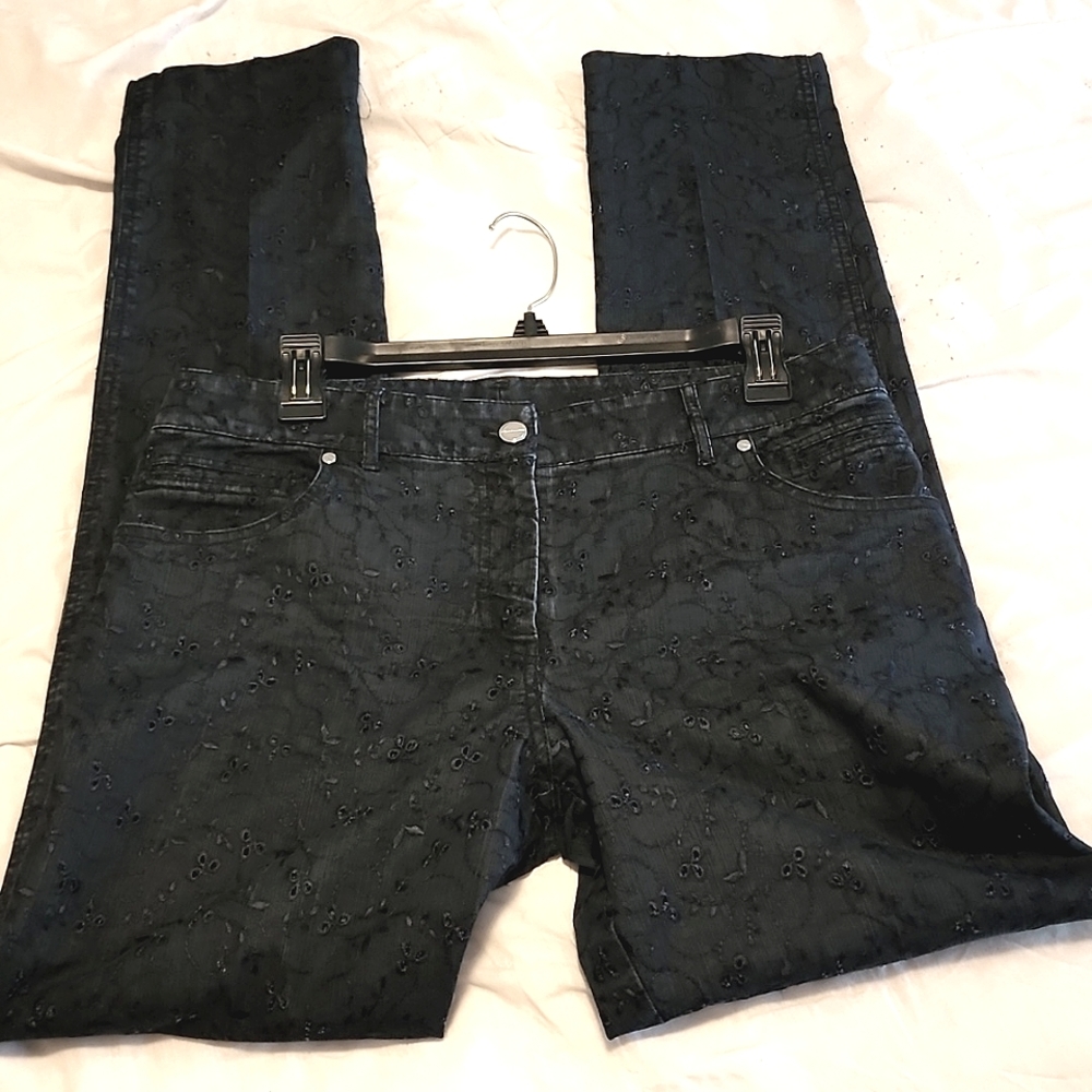 Per Se Jeans Size 8 Flower cutout detail!